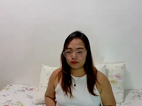 Snapshot of BURBERRY69 chatting on July 2026 12:57:02 PM BURBERRY69 online show from July 2026 12:57:02 PM