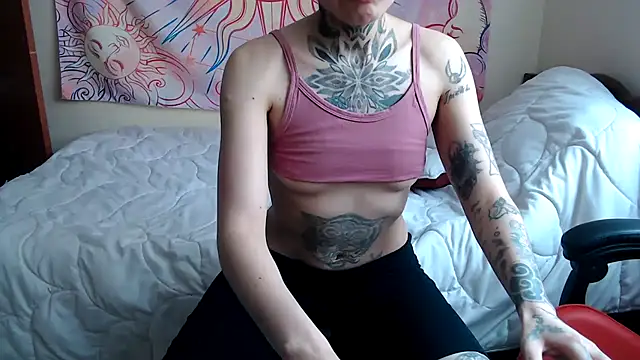 ArrangedFoot online show from December 2025 04:34:01 PM