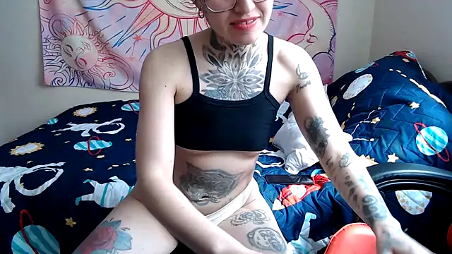 ArrangedFoot online show from March 2026 08:05:02 PM