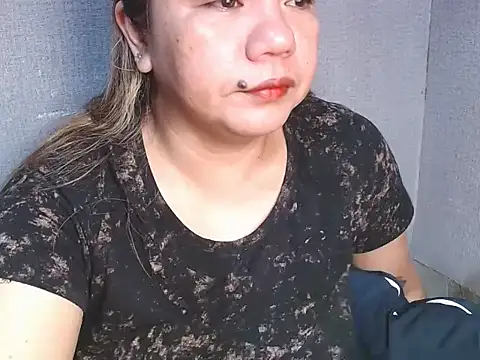 ambersmile online show from March 2026 10:14:01 PM