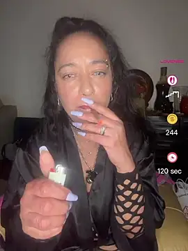 Snapshot of PichyPrettyPussy chatting on July 2026 06:39:02 AM PichyPrettyPussy online show from July 2026 06:39:02 AM