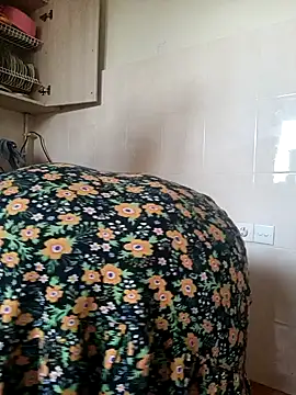  lady red  online show from January 2025 06:45:02 AM