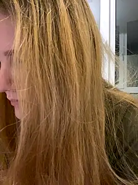 -MimmiLissa- online show from October 2025 05:32:02 PM