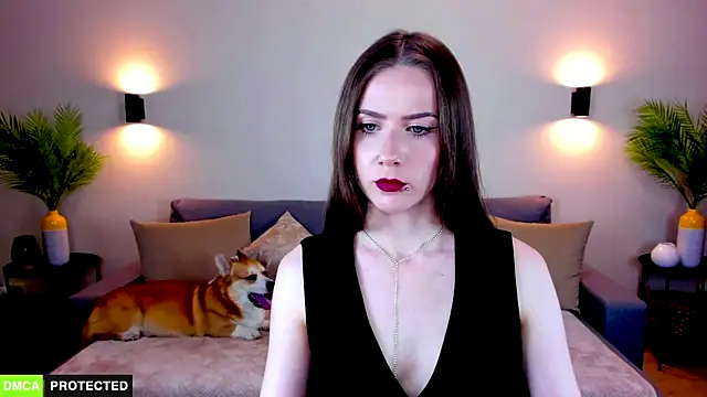 TheWoman   online show from April 2026 07:10:01 PM