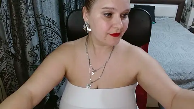 Snapshot of Boolochka chatting on May 2026 07:32:02 PM Boolochka online show from May 2026 07:32:02 PM