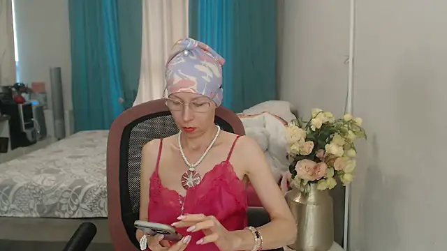 LuxuryNika online show from July 2026 03:31:02 PM