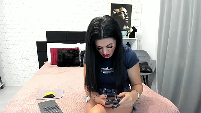 Heidix online show from July 2026 03:20:02 AM