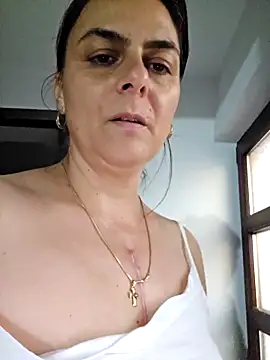 IsabelleCraft online show from November 2025 02:28:02 PM