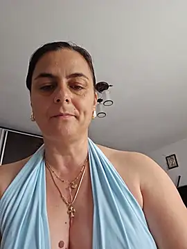 IsabelleCraft online show from June 2026 10:42:01 AM
