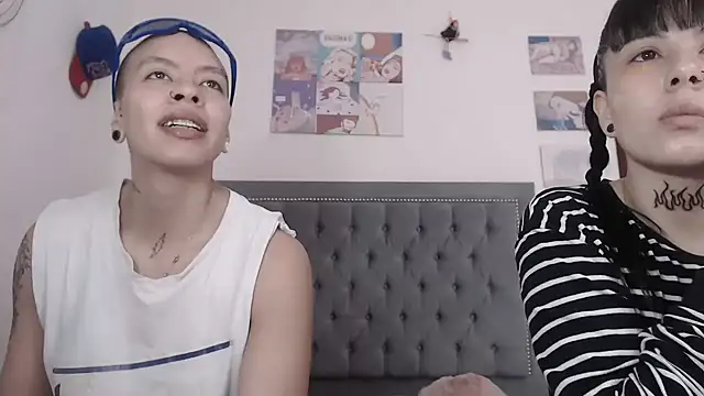 dulce maria x online show from March 2025 07:05:01 PM