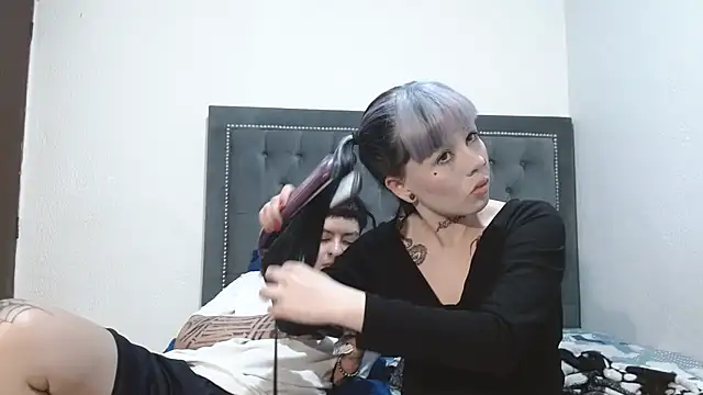 dulce maria x online show from March 2026 01:33:02 PM