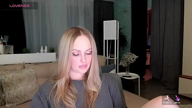 Snapshot of Libby_Nora chatting on February 2025 03:38:02 PM Libby Nora online show from February 2025 03:38:02 PM