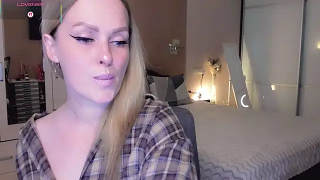 Libby Nora online show from April 2026 10:13:01 AM