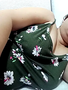 XXLorie 02 online show from November 2025 01:44:02 PM