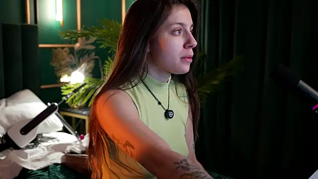 Eille Elfie online show from December 2025 05:12:02 AM