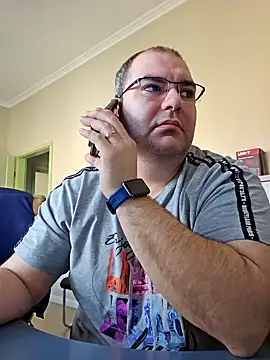 Snapshot of Andrew1900529 chatting on February 2025 10:50:02 AM Andrew1900529 online show from February 2025 10:50:02 AM