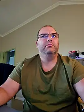 Snapshot of Andrew1900529 chatting on September 2025 04:35:02 AM Andrew1900529 online show from September 2025 04:35:02 AM