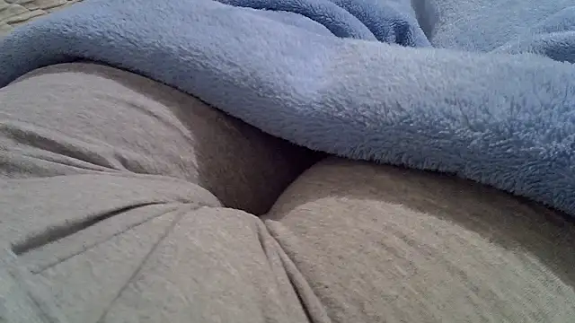 perescam online show from November 2025 02:14:01 AM