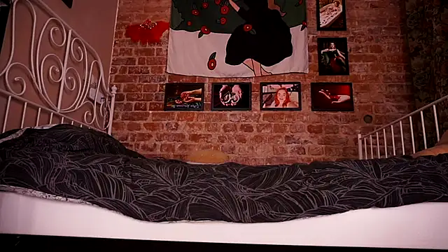 Evelively online show from November 2025 02:45:02 AM