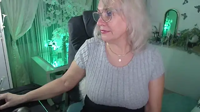 Ghertrude52 online show from February 2026 05:01:02 AM