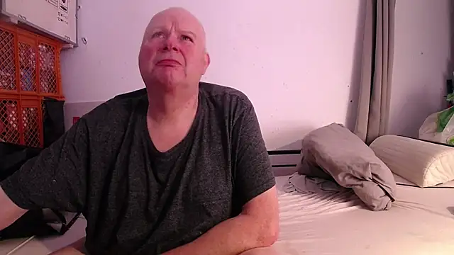 Vandrino online show from October 2025 06:52:01 PM