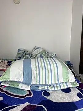 sandylau online show from April 2026 06:05:01 PM