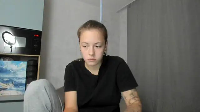 why again me online show from September 2025 06:46:01 PM