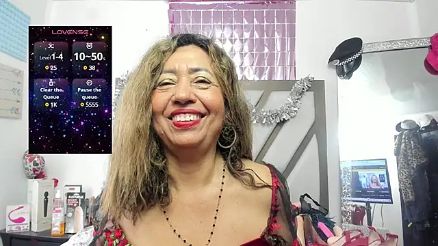 Snapshot of matureluna chatting on March 2025 04:47:02 PM matureluna online show from March 2025 04:47:02 PM