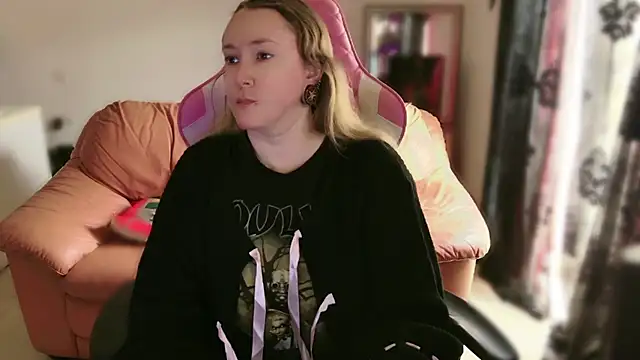 kisicaxx online show from February 2025 10:44:02 AM