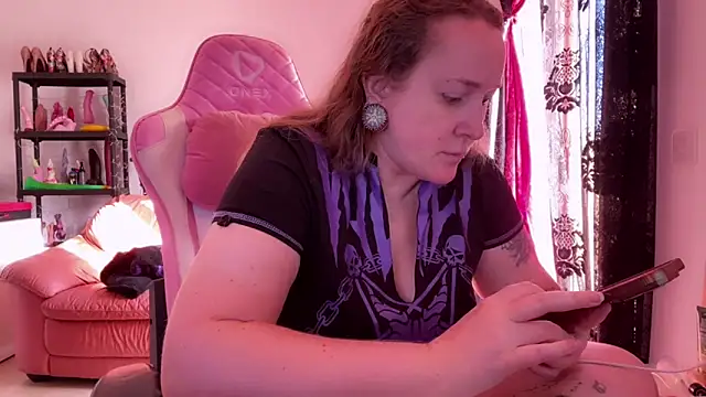 kisicaxx online show from November 2025 07:52:02 AM