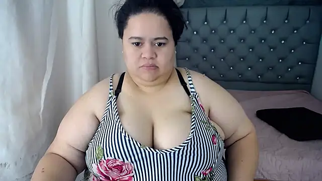 Snapshot of hotlesby4uxxx chatting on December 2024 01:54:02 PM hotlesby4uxxx online show from December 2024 01:54:02 PM