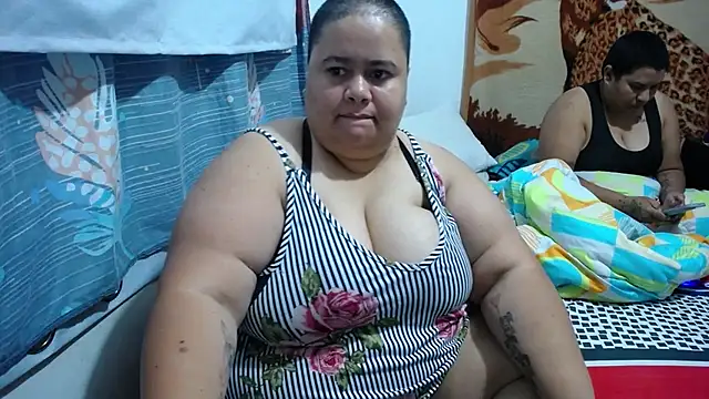 Snapshot of hotlesby4uxxx chatting on March 2026 05:12:01 AM hotlesby4uxxx online show from March 2026 05:12:01 AM