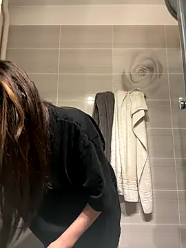 IrisBlues online show from November 2025 05:25:02 PM