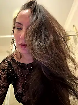 Snapshot of itsCassie chatting on January 2026 07:41:02 PM itsCassie online show from January 2026 07:41:02 PM