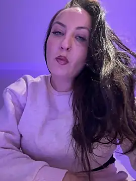 Snapshot of itsCassie chatting on February 2026 09:21:01 PM itsCassie online show from February 2026 09:21:01 PM