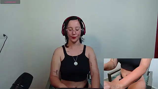 mahina84 online show from July 2026 07:09:01 PM