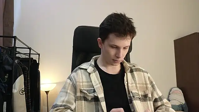 arlekincrop online show from April 2026 05:33:02 AM