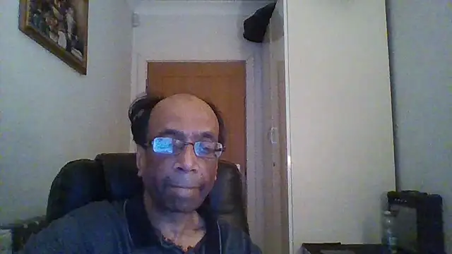 Snapshot of rauncher1 chatting on January 2025 08:14:01 AM rauncher1 online show from January 2025 08:14:01 AM