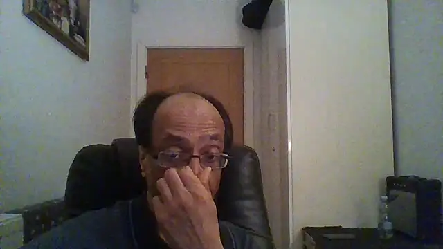 Snapshot of rauncher1 chatting on January 2025 12:50:02 AM rauncher1 online show from January 2025 12:50:02 AM