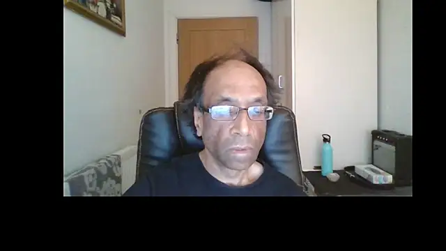 Snapshot of rauncher1 chatting on May 2026 09:58:02 AM rauncher1 online show from May 2026 09:58:02 AM