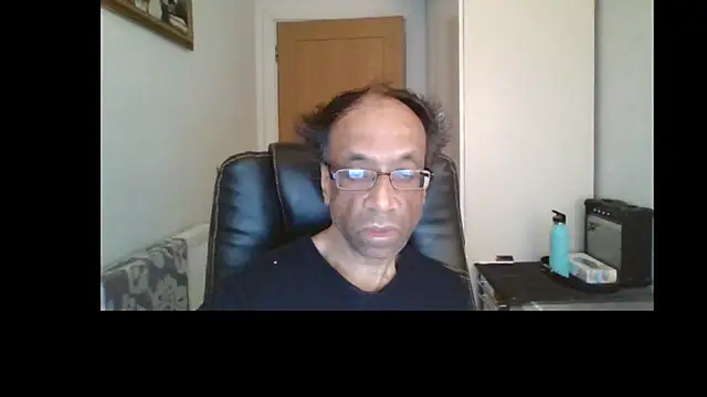 Snapshot of rauncher1 chatting on May 2026 08:31:01 AM rauncher1 online show from May 2026 08:31:01 AM