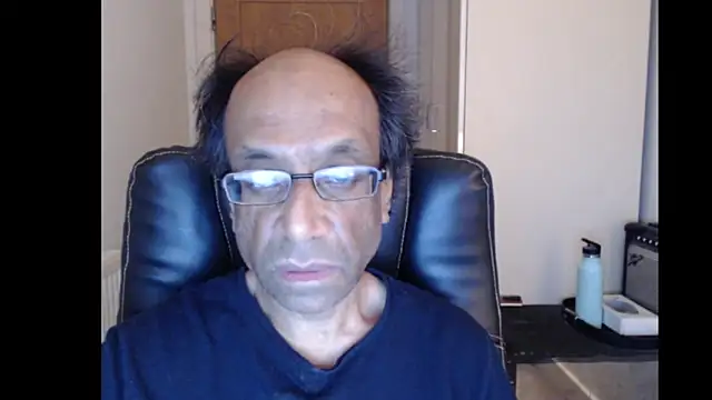 Snapshot of rauncher1 chatting on May 2026 12:19:01 AM rauncher1 online show from May 2026 12:19:01 AM