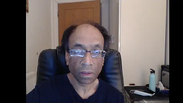 Snapshot of rauncher1 chatting on June 2026 08:04:02 AM rauncher1 online show from June 2026 08:04:02 AM