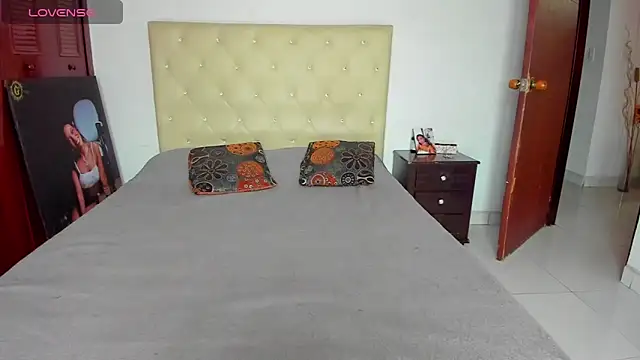 Snapshot of LUISSA_ chatting on May 2026 02:57:01 PM LUISSA online show from May 2026 02:57:01 PM