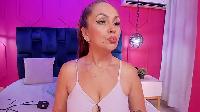 Snapshot of chantall1375 chatting on October 2025 12:16:01 PM chantall1375 online show from October 2025 12:16:01 PM