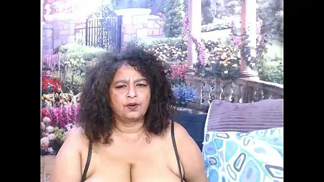 Snapshot of indianstar75 chatting on February 2025 05:30:02 PM indianstar75 online show from February 2025 05:30:02 PM