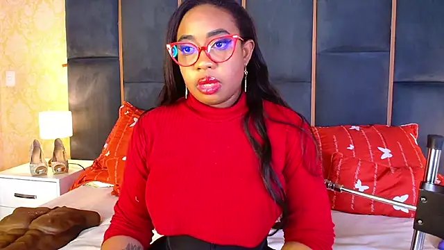 CaseyMoon online show from November 2025 12:37:02 PM