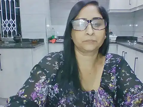 Snapshot of Indiankushy chatting on June 2026 05:45:01 PM Indiankushy online show from June 2026 05:45:01 PM