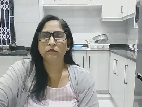 Snapshot of Indiankushy chatting on June 2026 05:08:01 PM Indiankushy online show from June 2026 05:08:01 PM