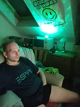 Snapshot of hardcap chatting on November 2025 05:37:02 PM hardcap online show from November 2025 05:37:02 PM